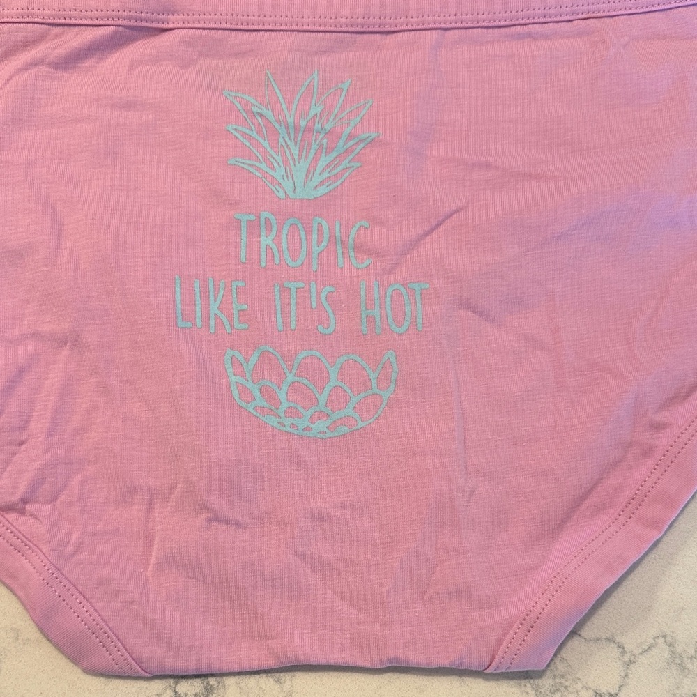 Colorful Leaf Print and Pink Underwear Set of 2 - Picture 6 of 10